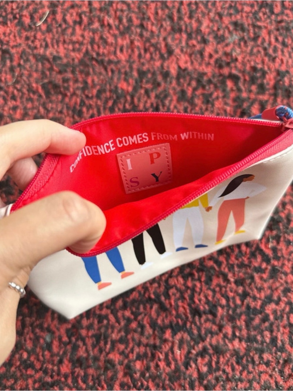 Ipsy - Picture 2 of 3